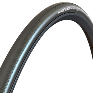 LLANTA MAXXIS RE-FUSE V3 – 700x28C / PLEGABLE / NEGRO / 60 TPI / MAXXSHIELD